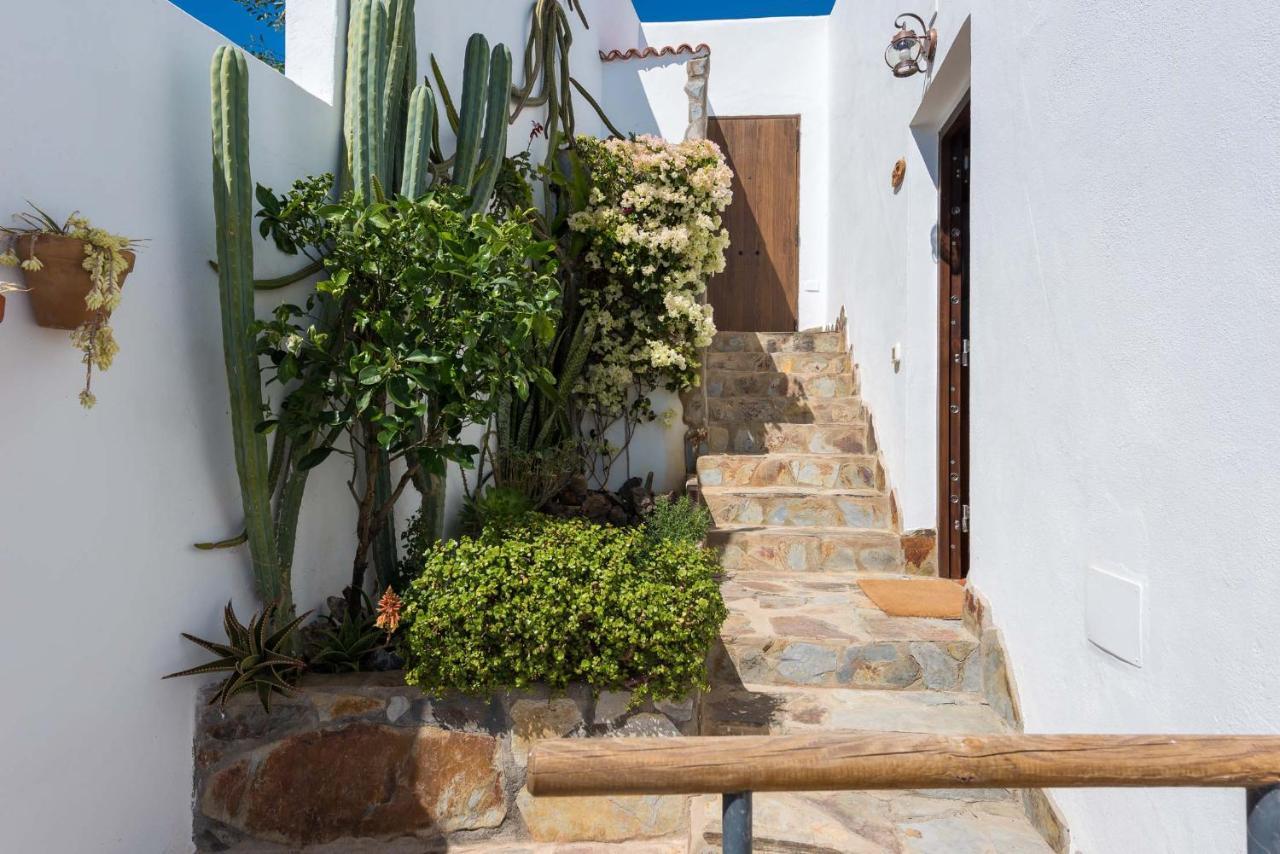 Luminous Loft Apartment Next To The Atlantic Ocean Radazul Exterior photo