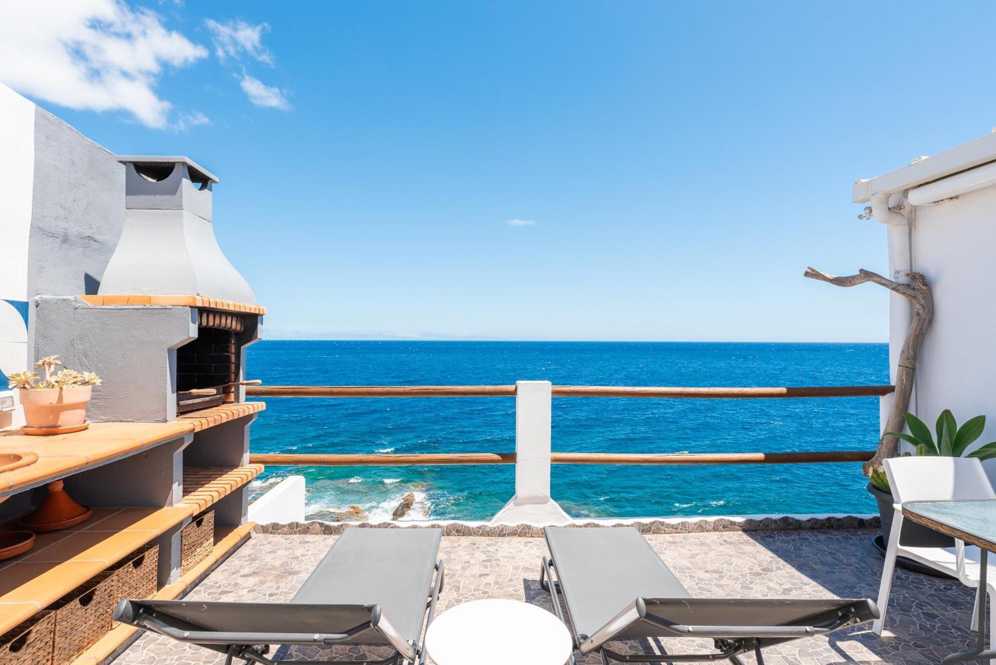 Luminous Loft Apartment Next To The Atlantic Ocean Radazul Exterior photo