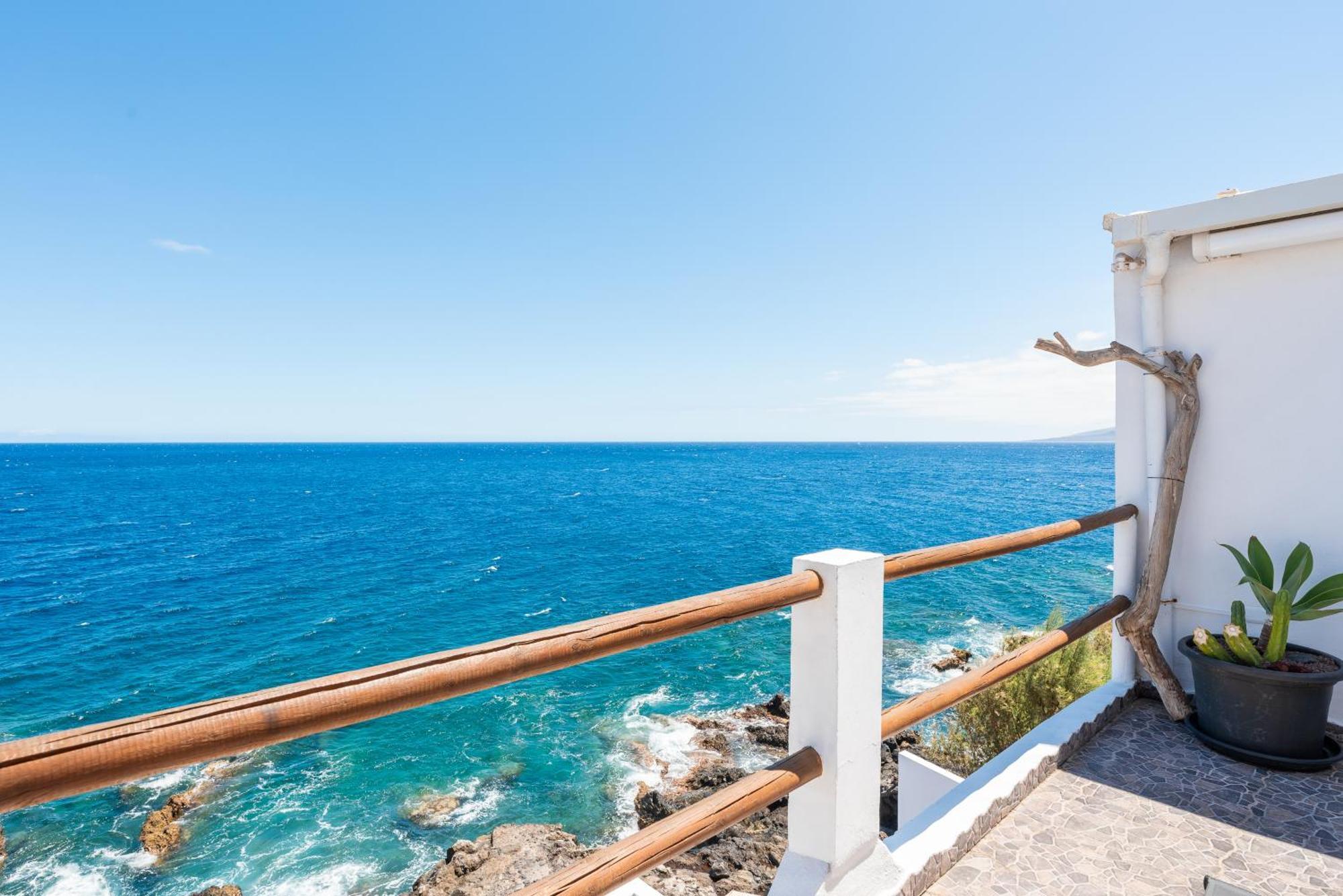 Luminous Loft Apartment Next To The Atlantic Ocean Radazul Exterior photo