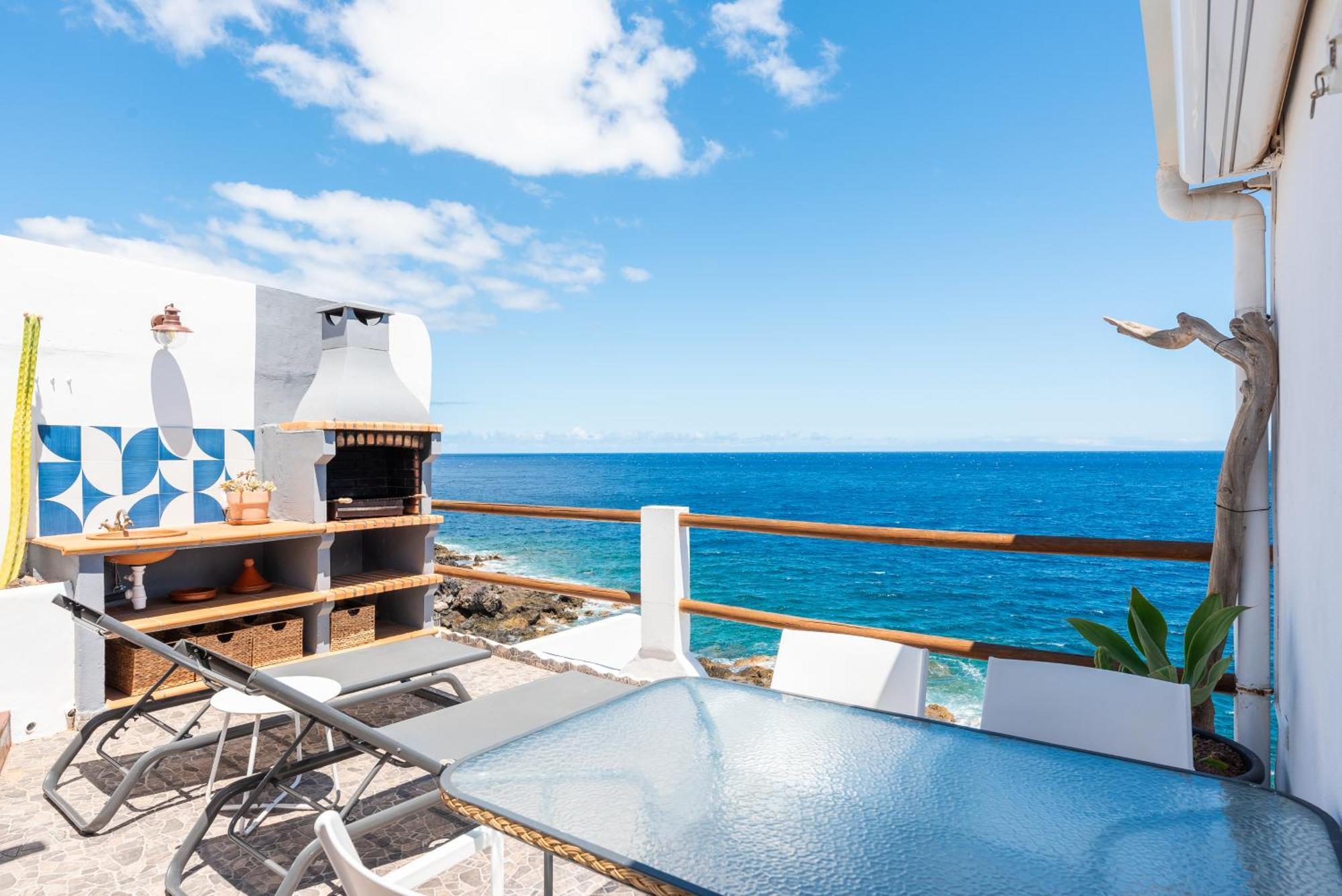 Luminous Loft Apartment Next To The Atlantic Ocean Radazul Exterior photo