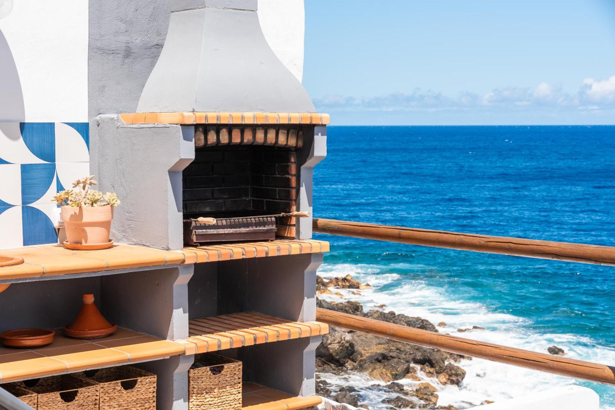 Luminous Loft Apartment Next To The Atlantic Ocean Radazul Exterior photo